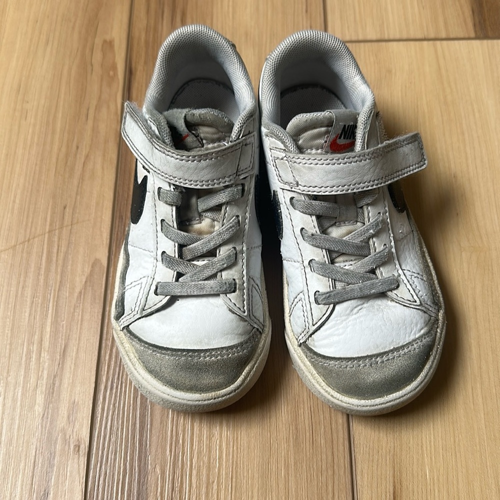 Nike Blazer Low 77 White Gray Strap Shoes Youth Size 10.5C